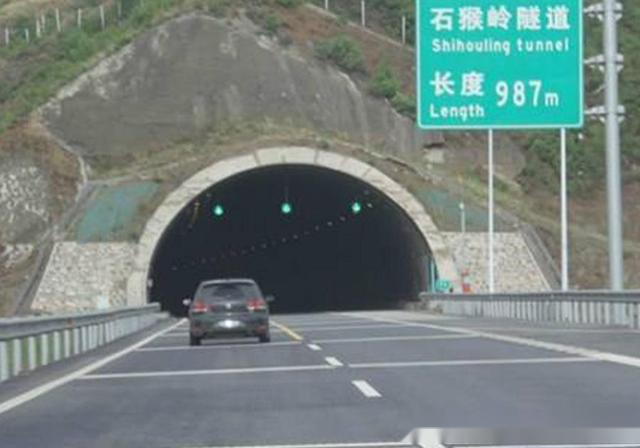 往年12月22日藤岭隧道实时路况，一场时间的挑战赛跑